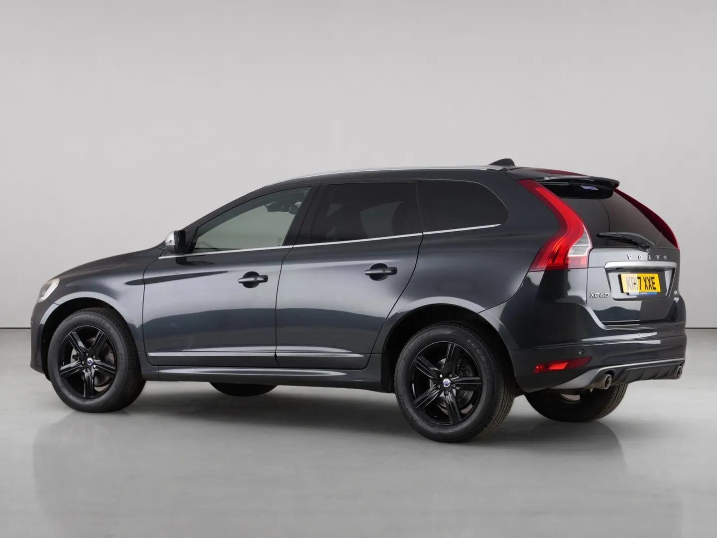 Volvo XC60 view 8
