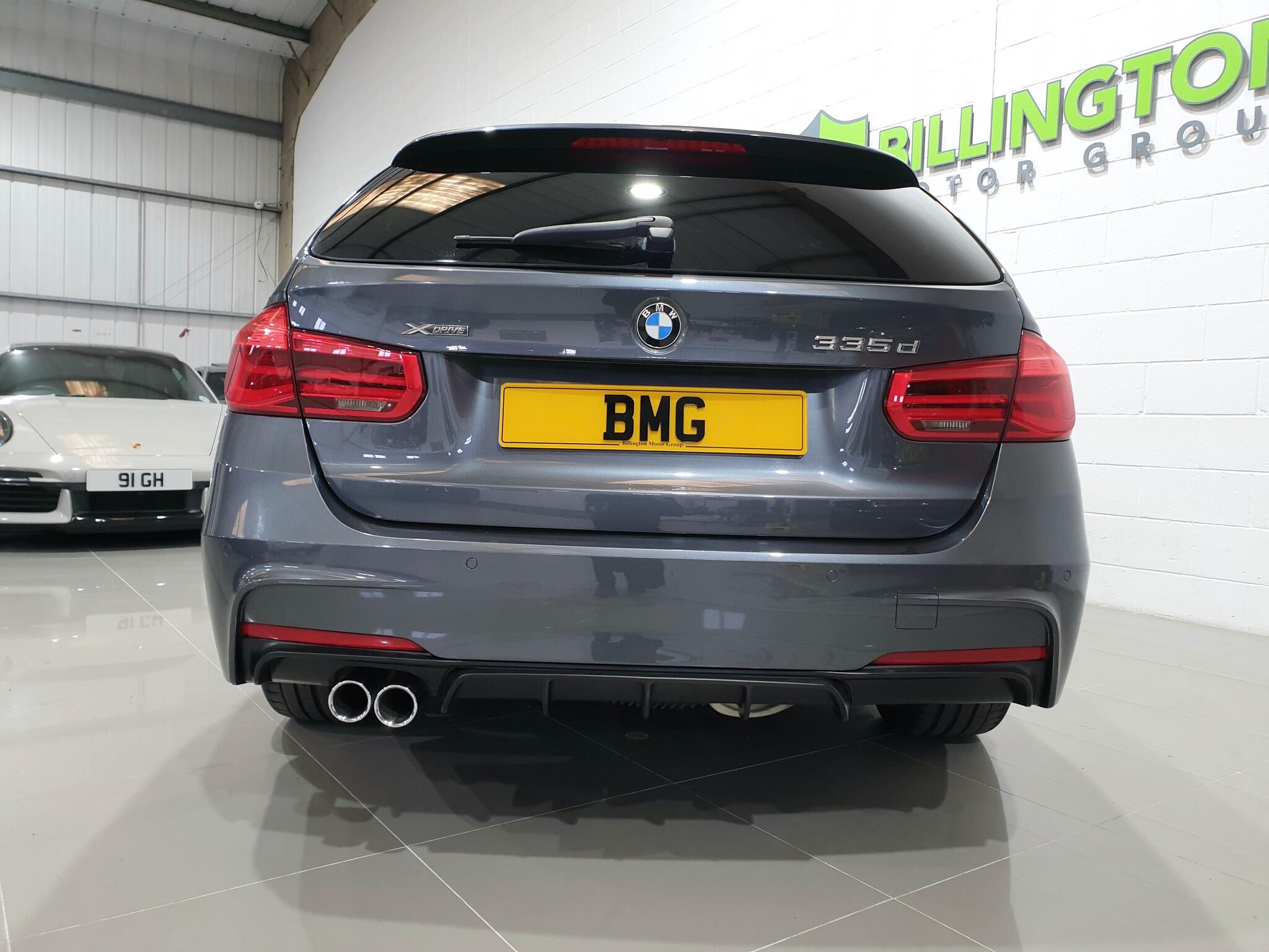 BMW 3 Series view 28