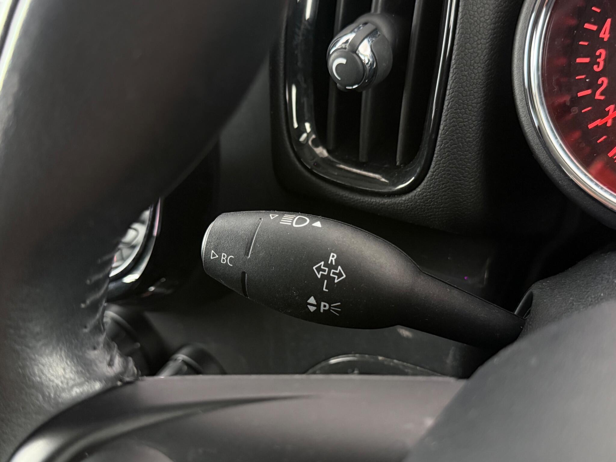 Mini Countryman view 17