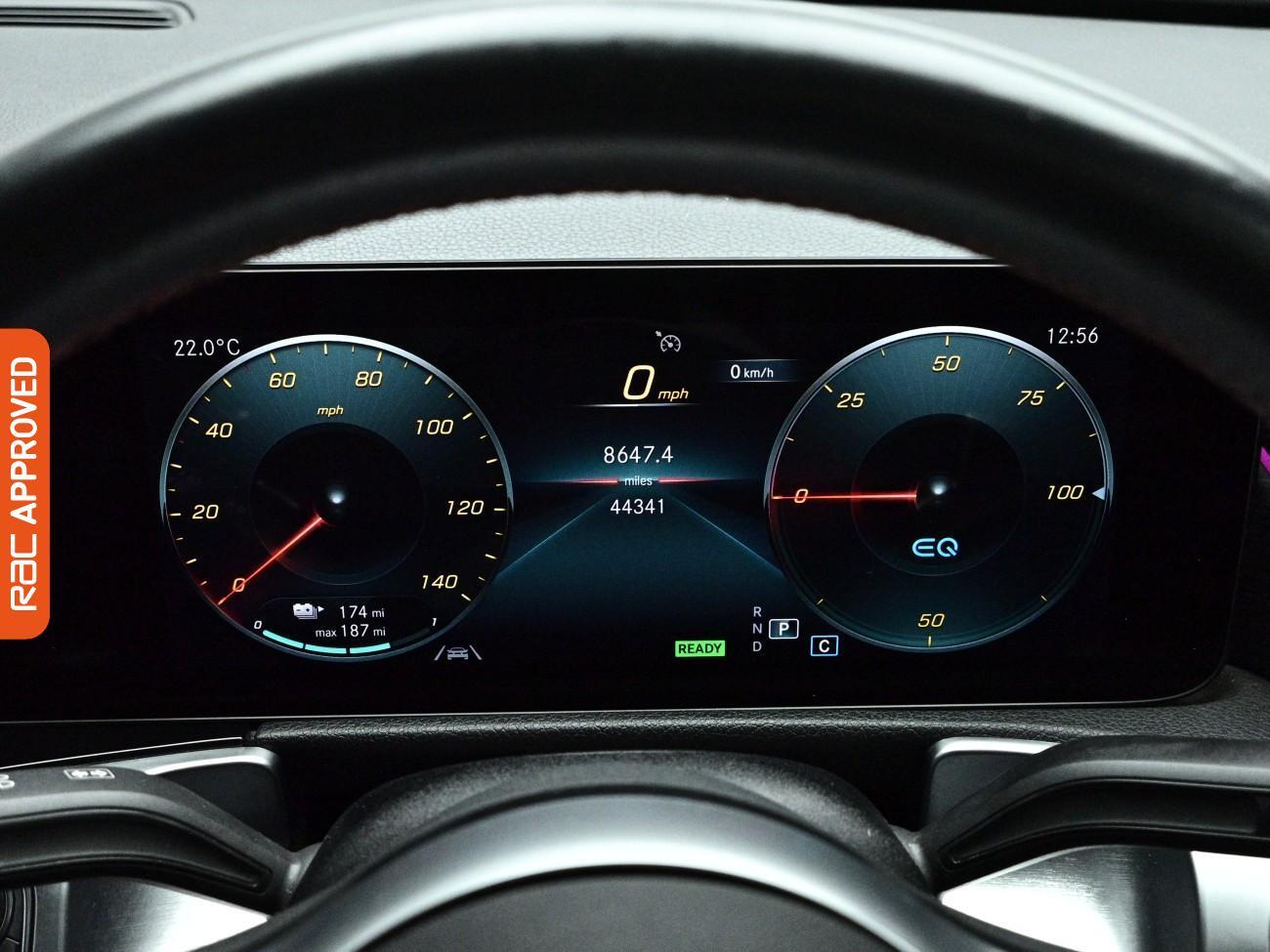 Mercedes-Benz Eqb view 12
