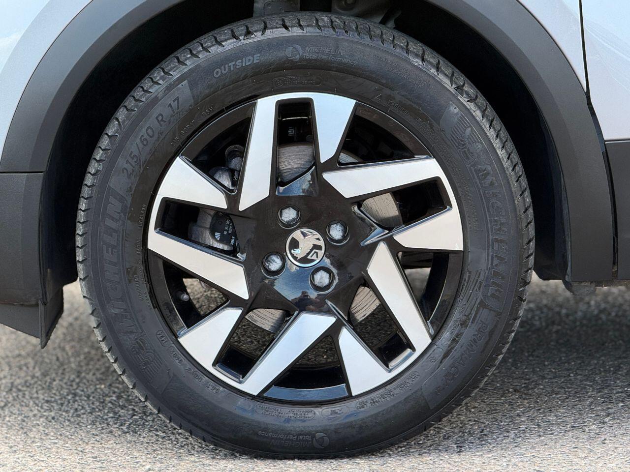 Vauxhall Mokka Electric view 45