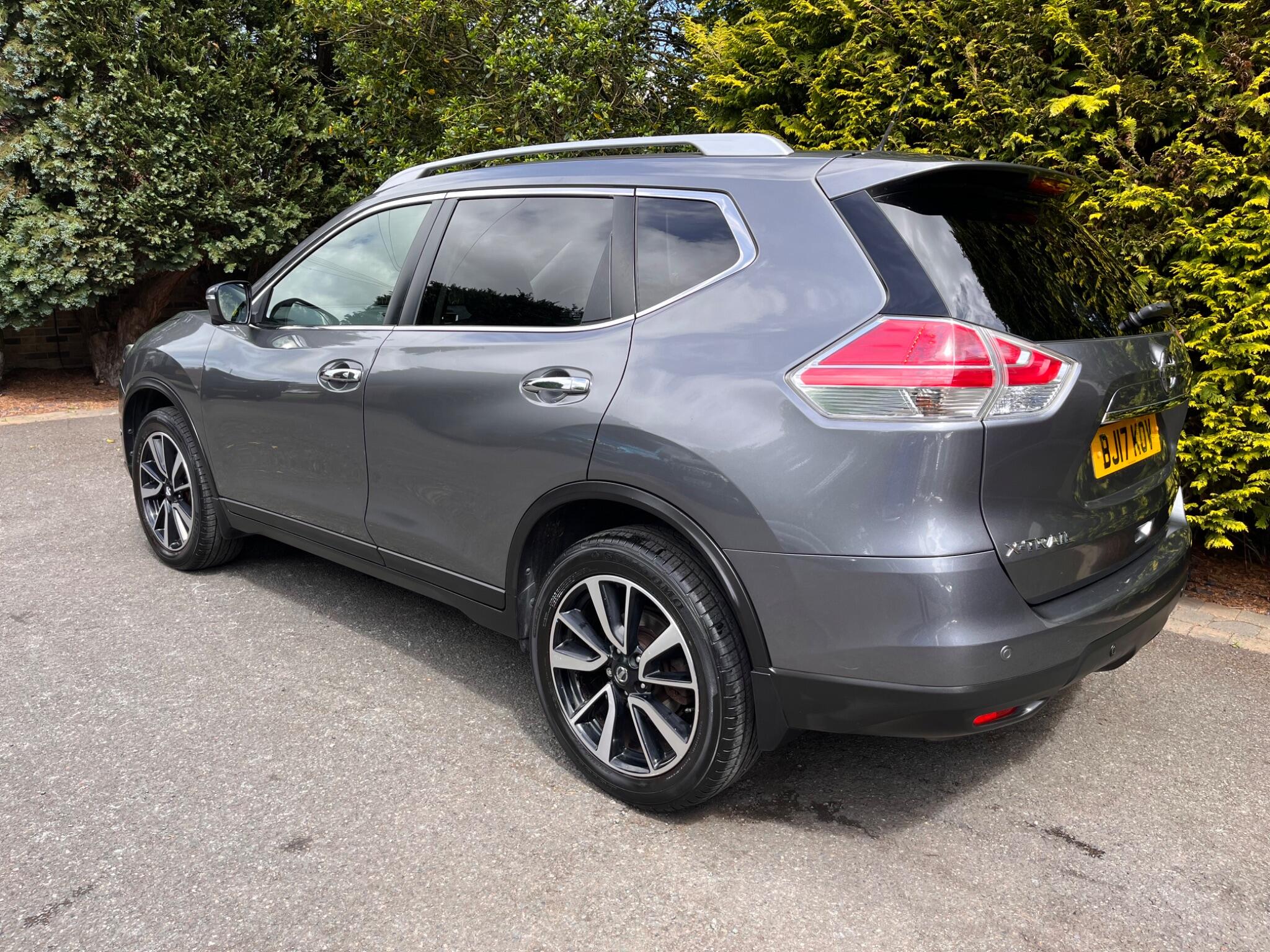 Nissan X-Trail view 11