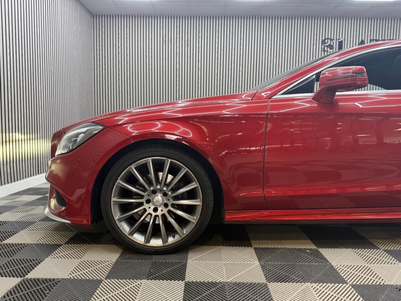 Mercedes-Benz CLS view 27