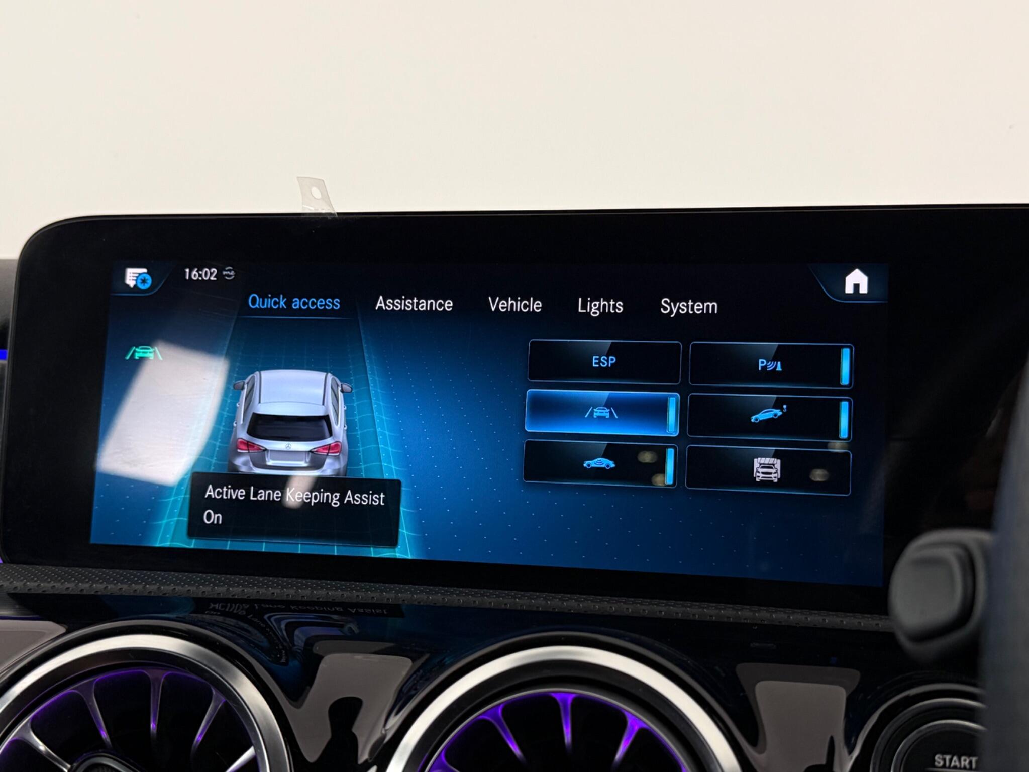 Mercedes-Benz A-Class view 28