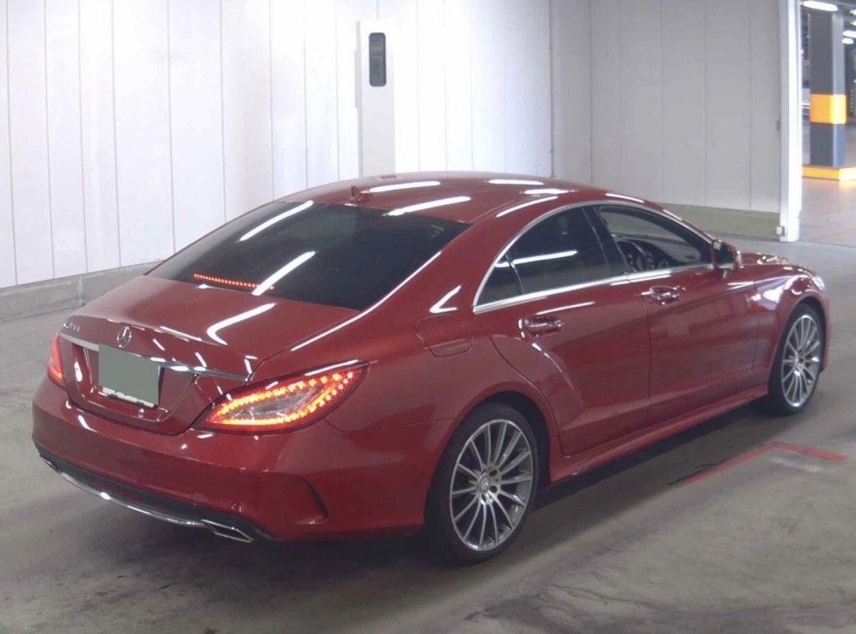 Mercedes-Benz CLS view 4