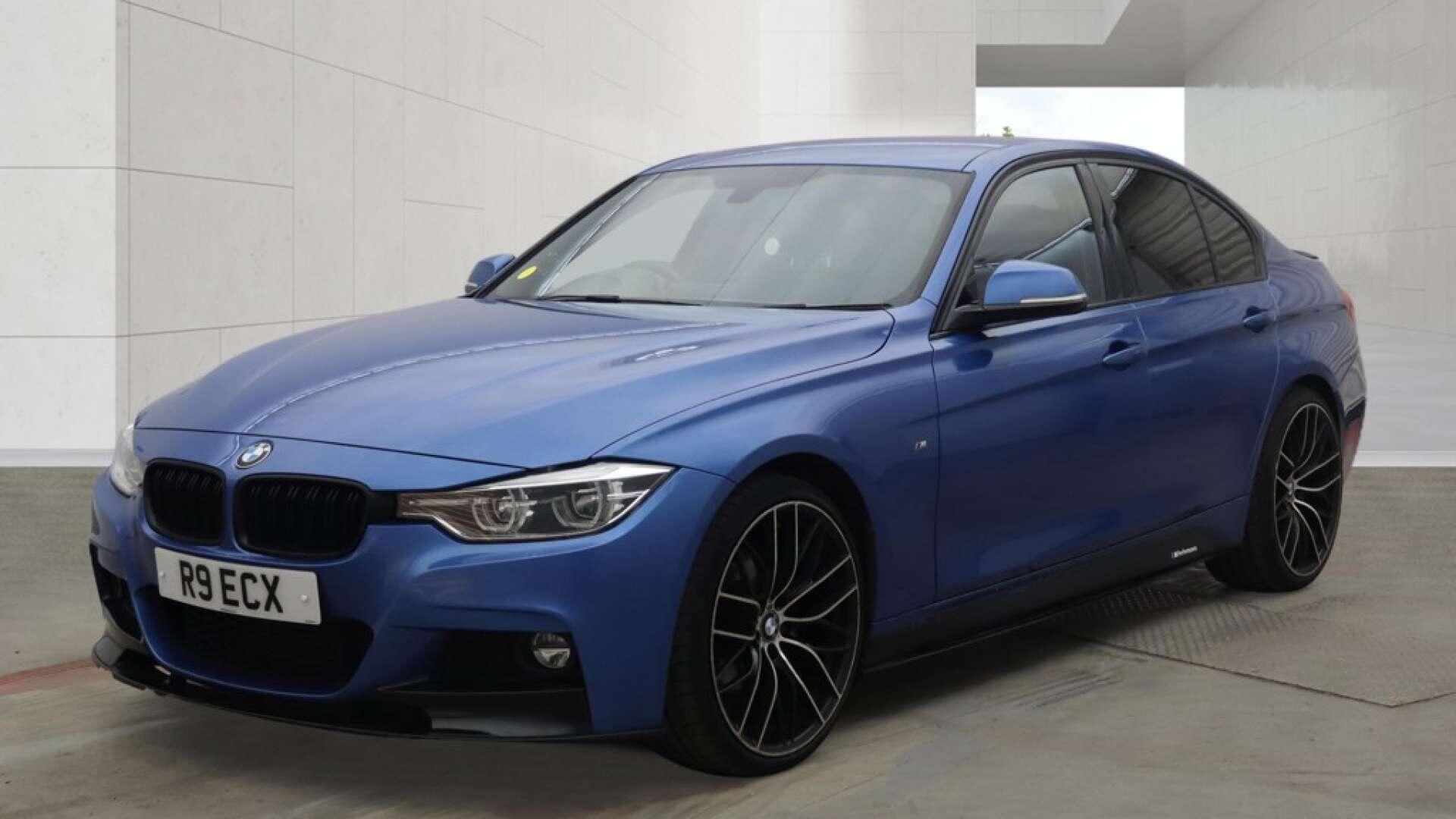 BMW 3 Series view 3
