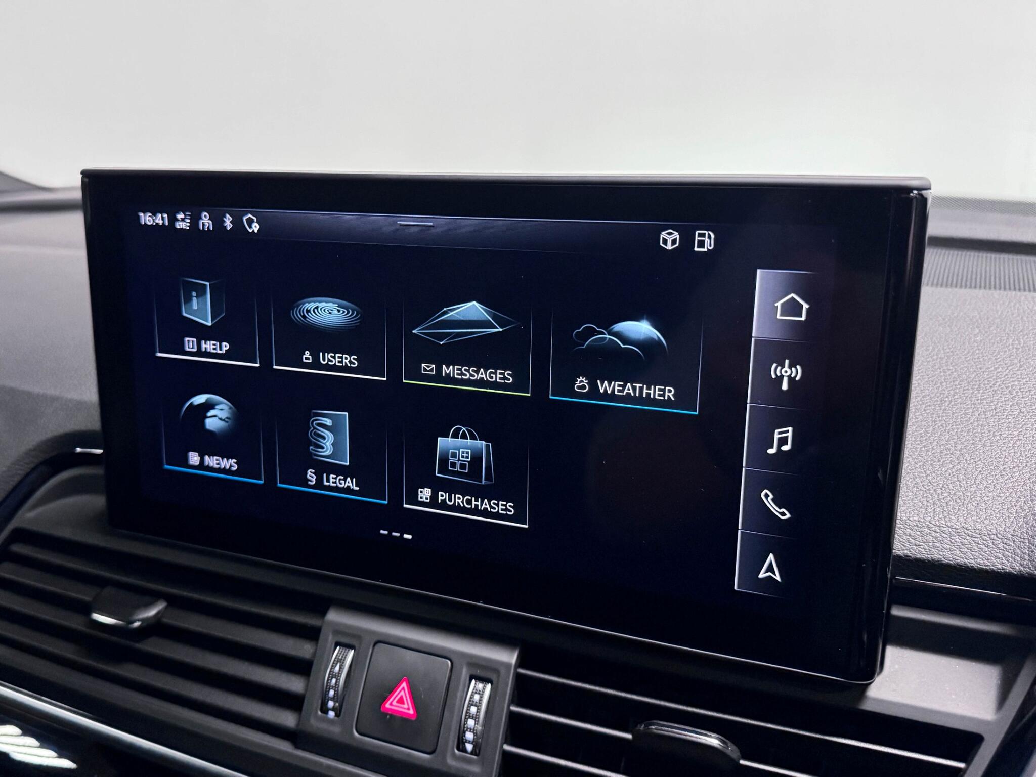 Audi Q5 view 39