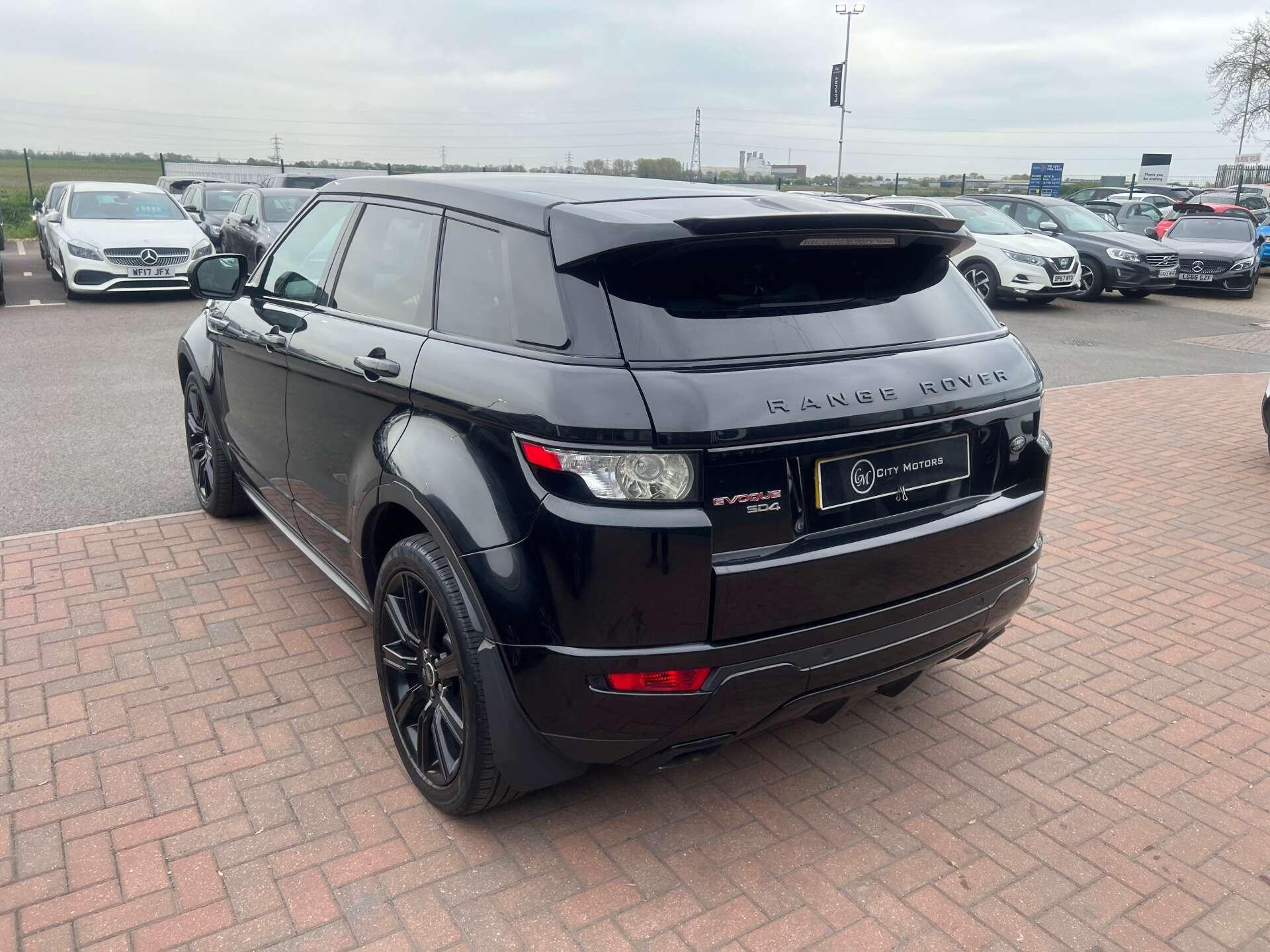 Land Rover Range Rover Evoque view 12