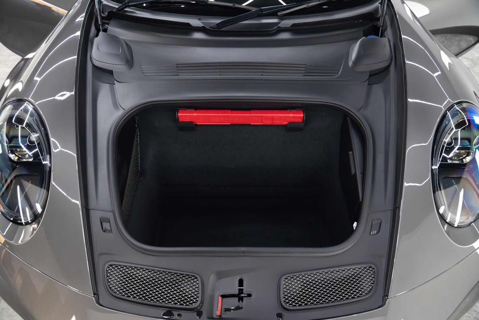 Porsche 911 view 13