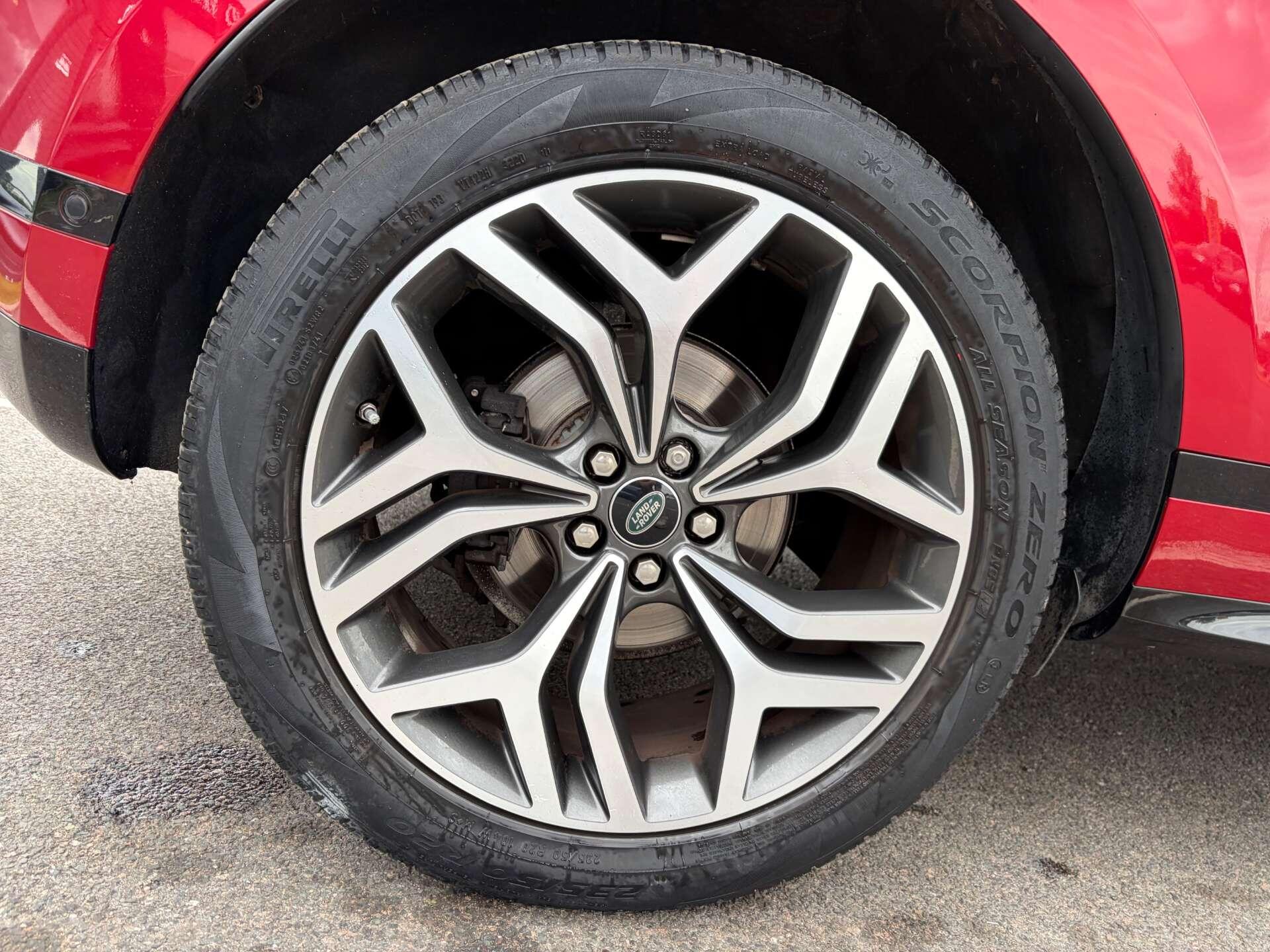 Land Rover Range Rover Evoque view 13