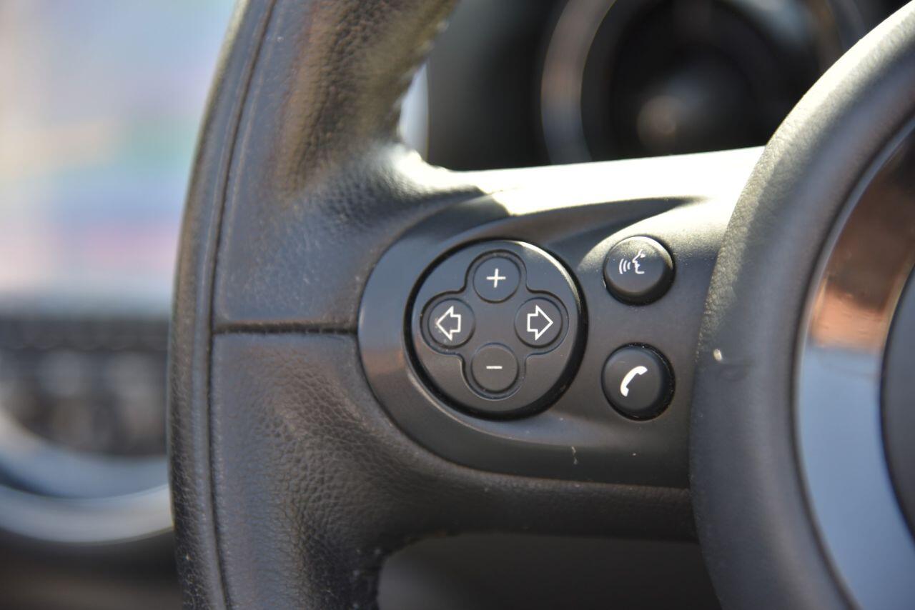 Mini Cooper view 24