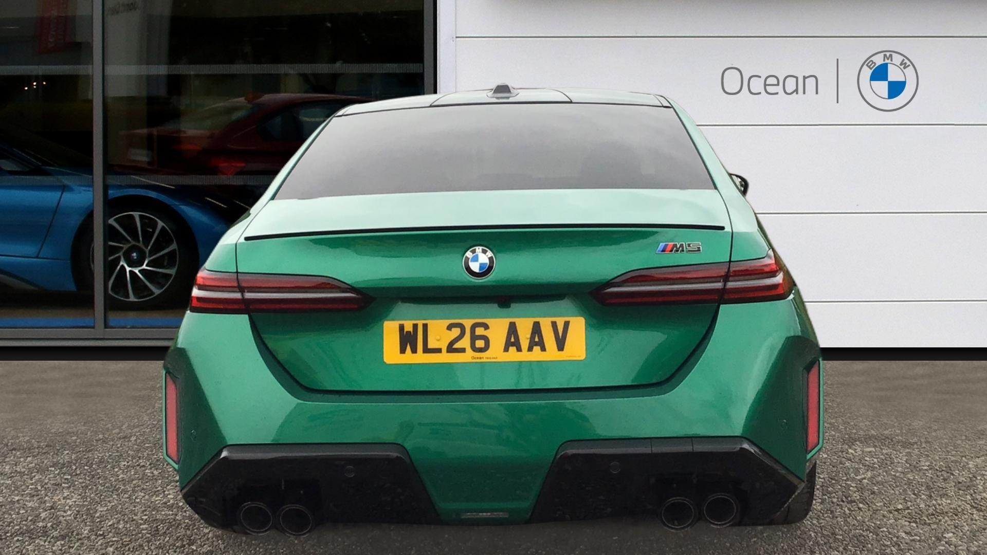 BMW M5 view 15