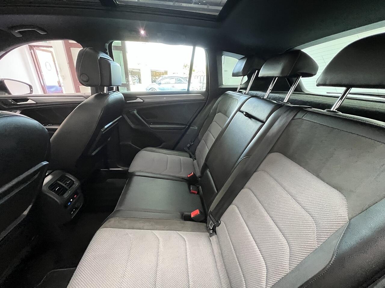 Volkswagen Tiguan view 18