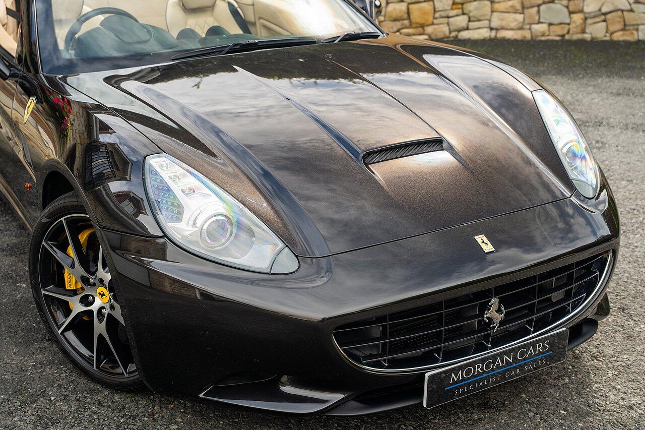 Ferrari California view 24