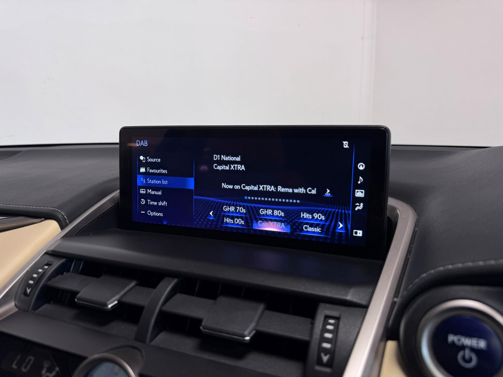 Lexus NX view 42