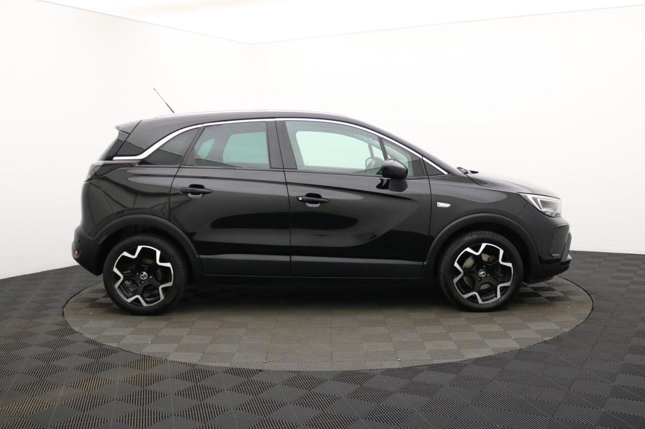 Vauxhall Crossland view 2
