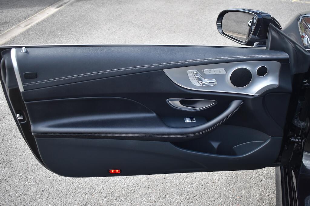 Mercedes-Benz E Class view 43
