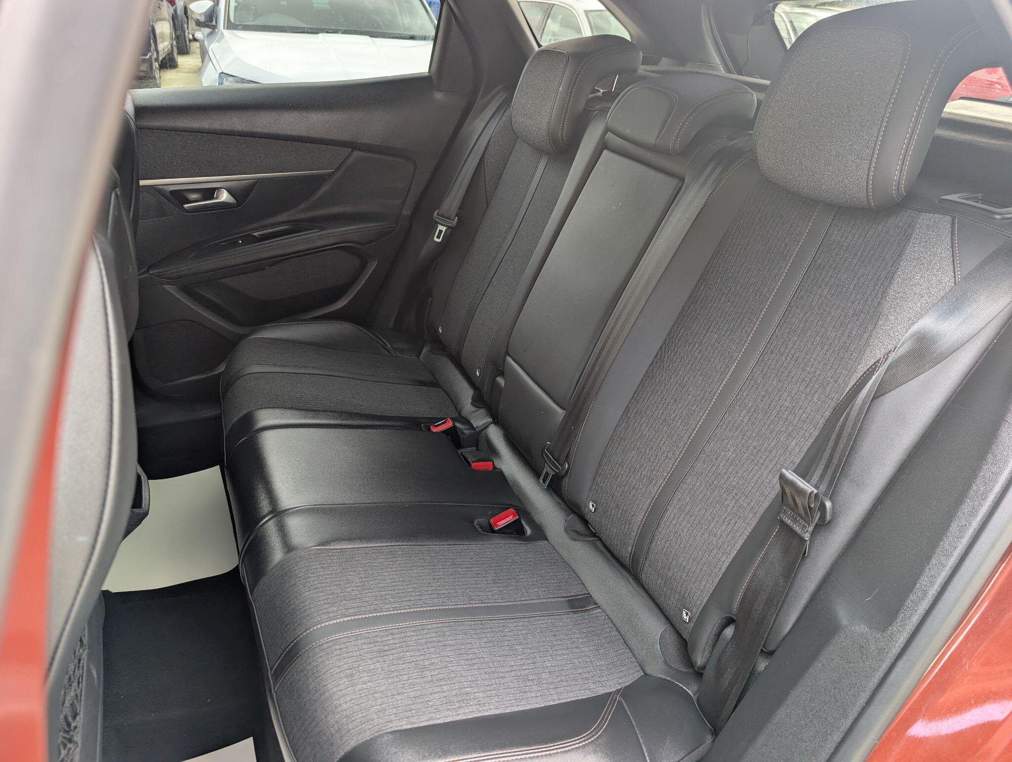 Peugeot 3008 view 22