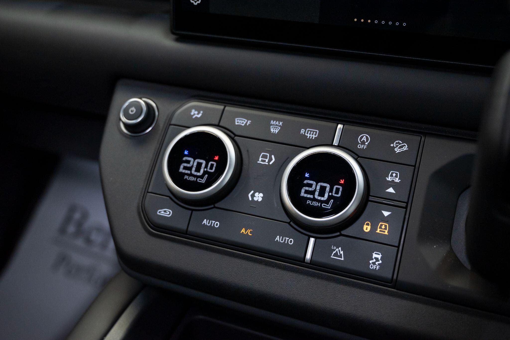 Land Rover Defender view 34