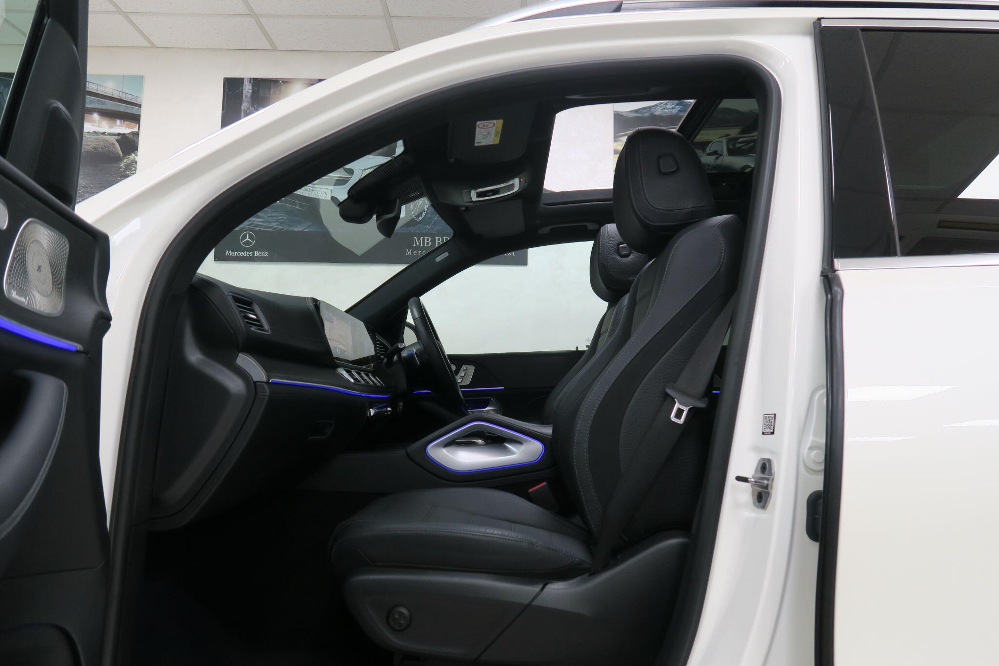 Mercedes-Benz Gle view 8