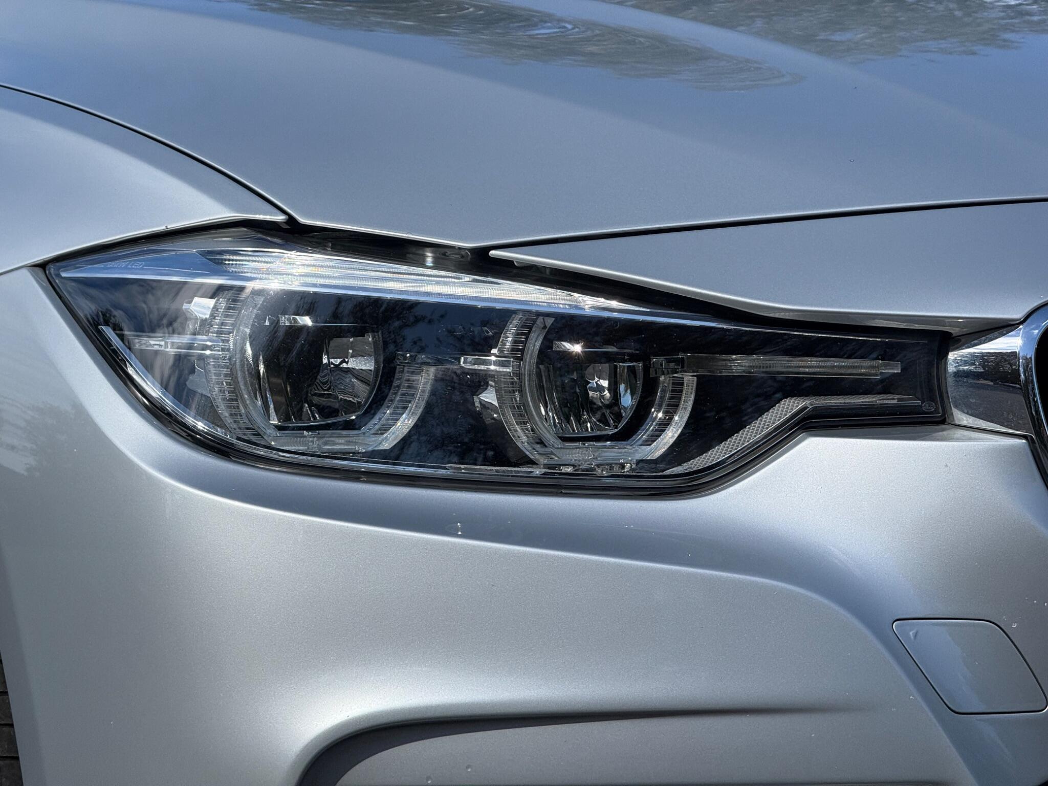 BMW 3 Series view 44