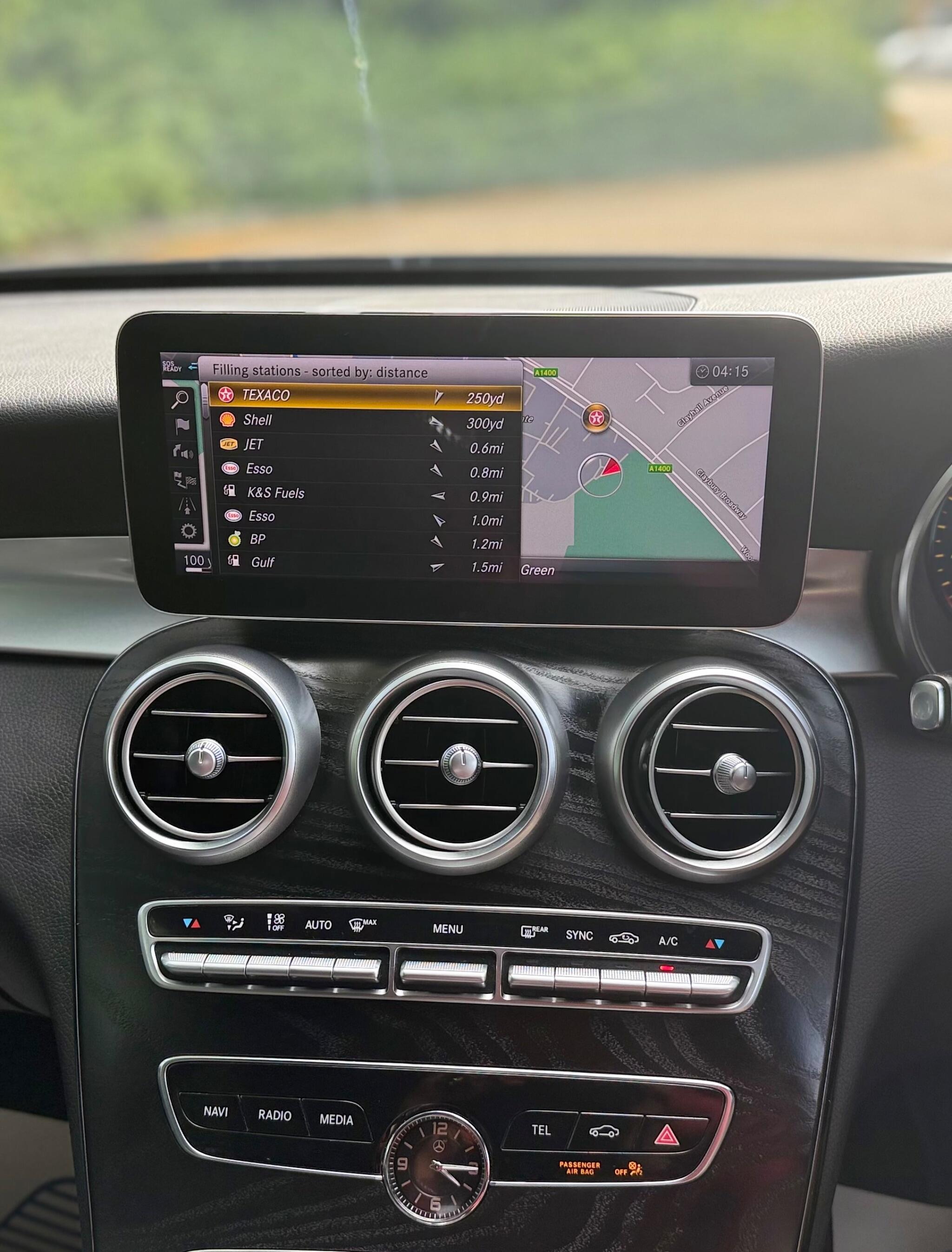 Mercedes-Benz C Class view 28