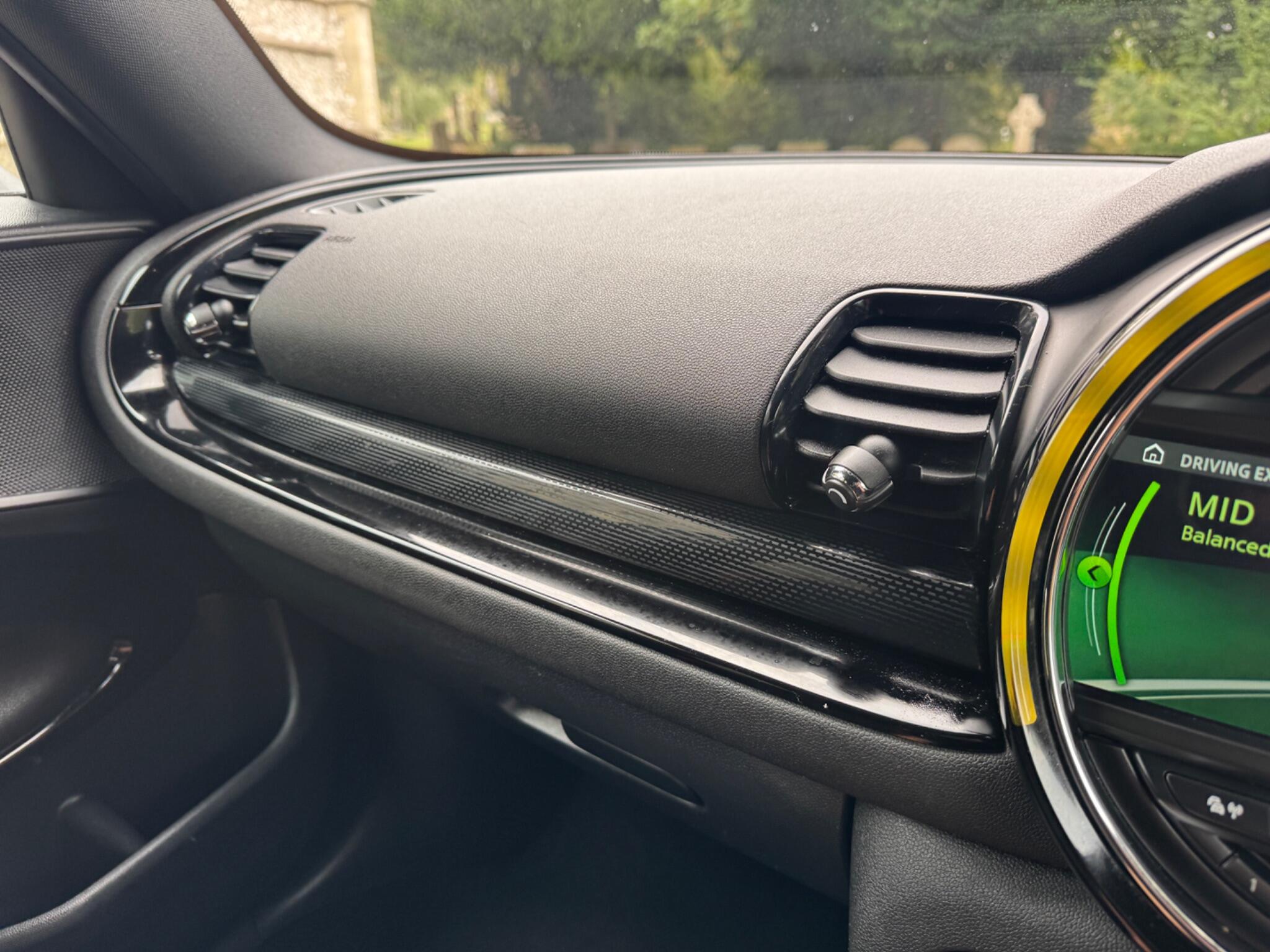 Mini Clubman view 77