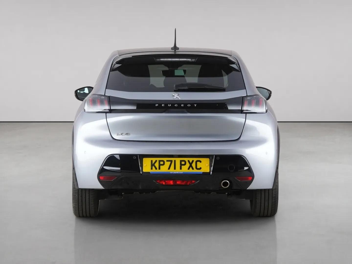Peugeot 208 view 7