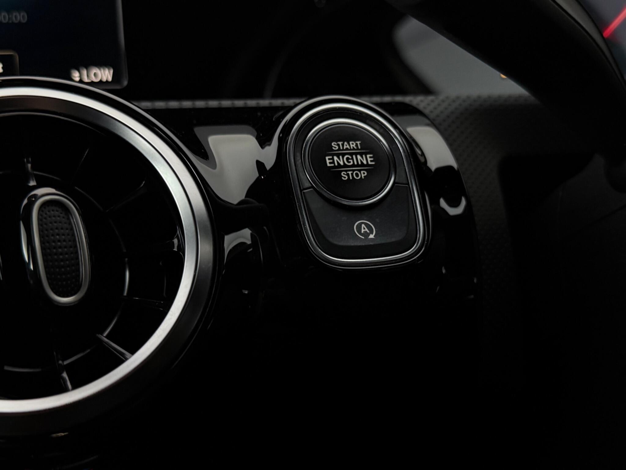 Mercedes-Benz A-Class view 21