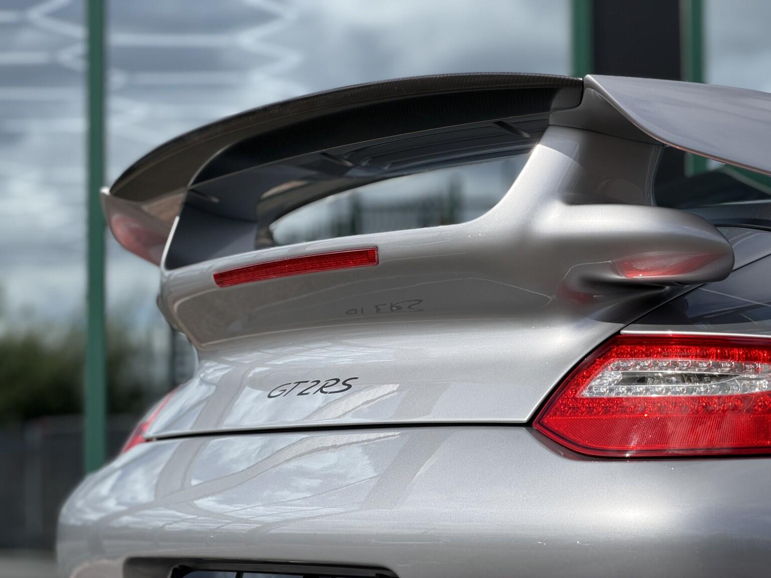 Porsche 911 view 51