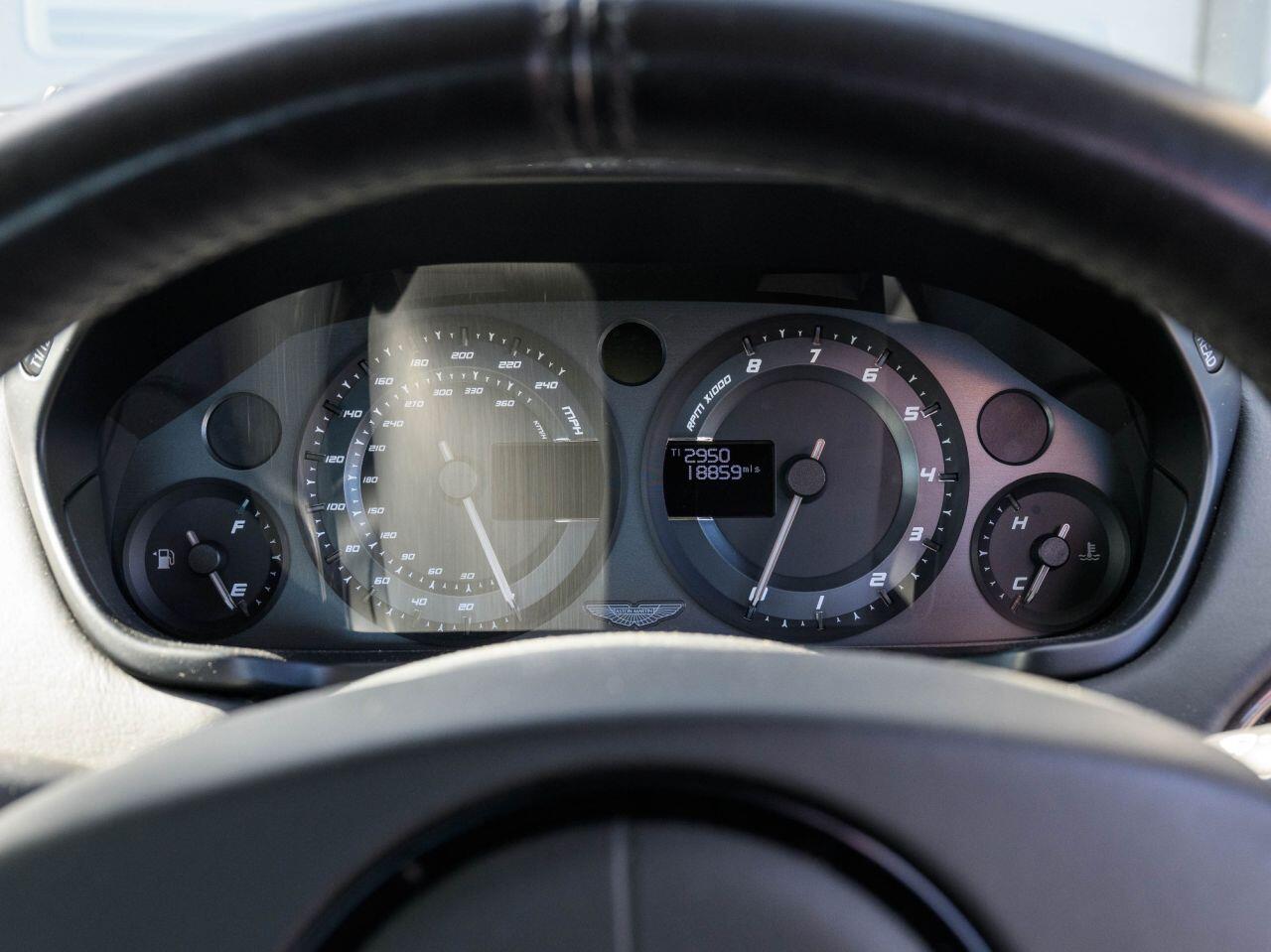 Aston Martin Vanquish view 43