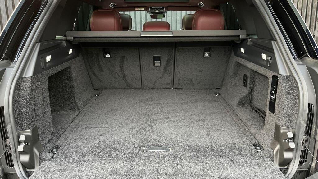 Land Rover Range Rover view 22