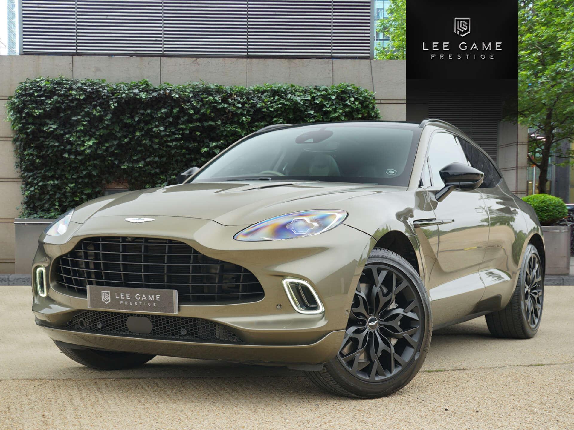 Aston Martin DBX view 33