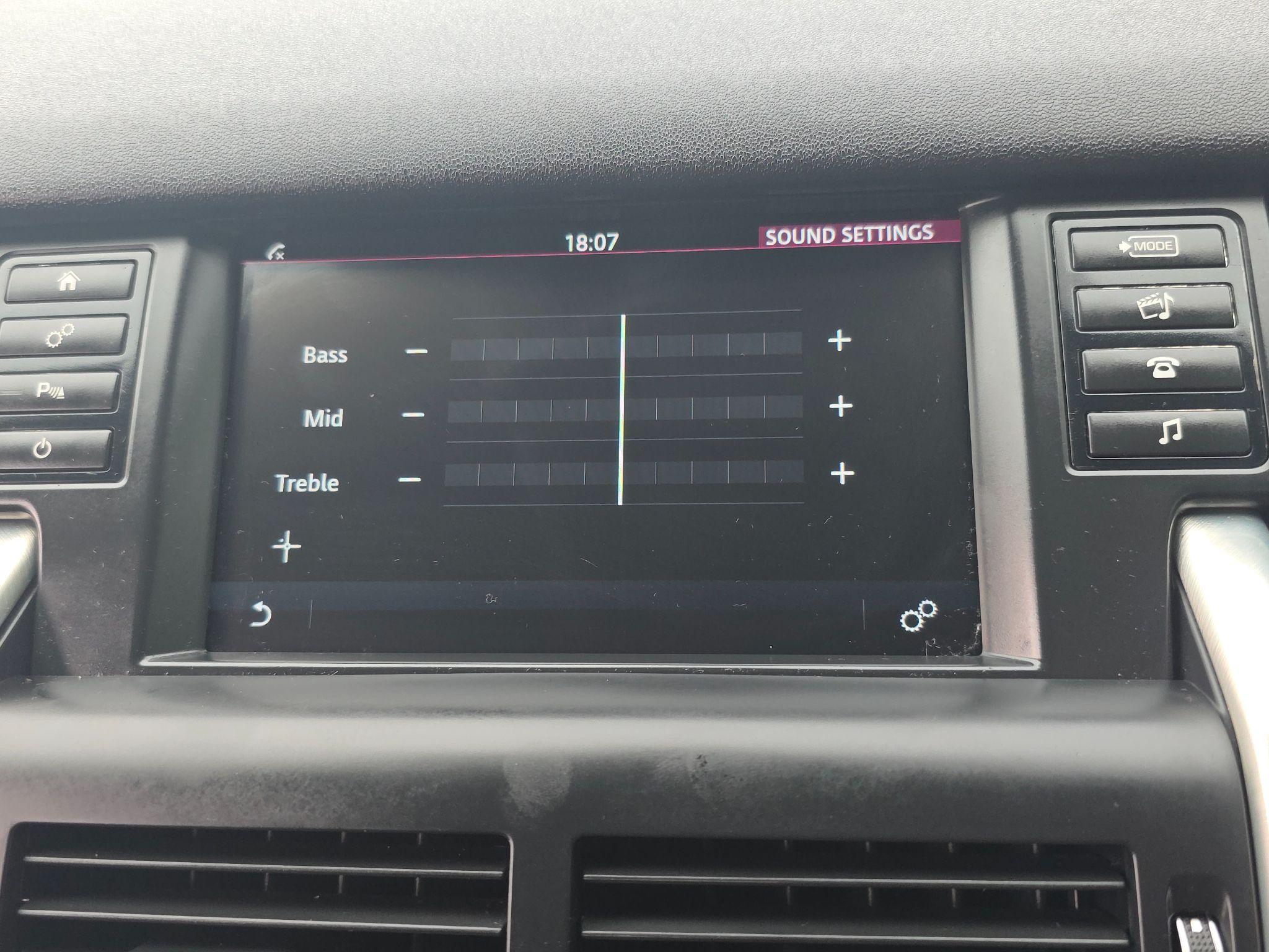 2017 Land Rover Discovery Sport 2.0 TD4 SE 4WD Euro 6 (s/s) 5dr (5 Seat) • 60,214 miles image 68