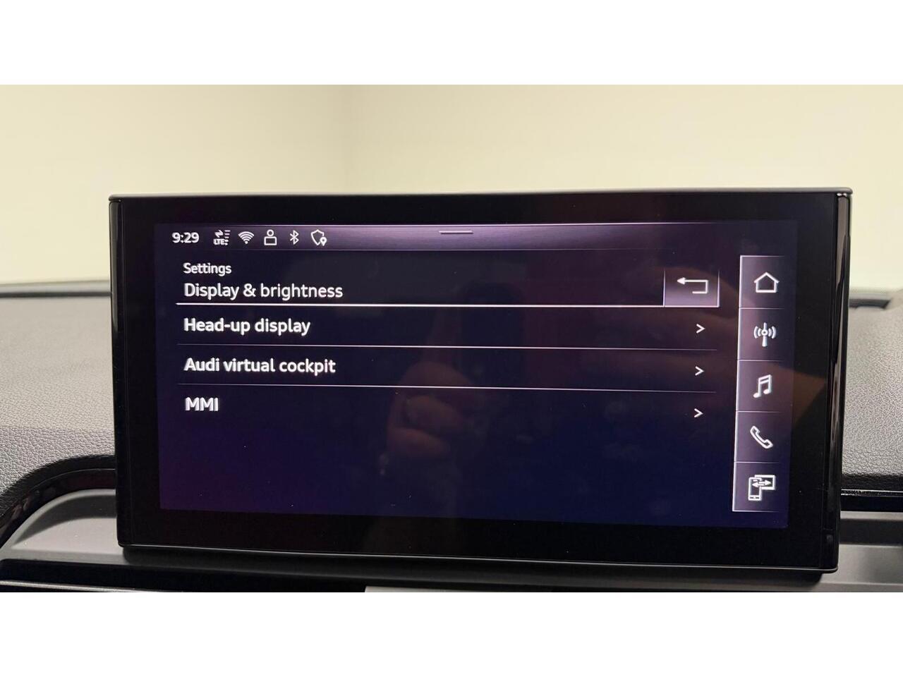 Audi SQ5 view 27