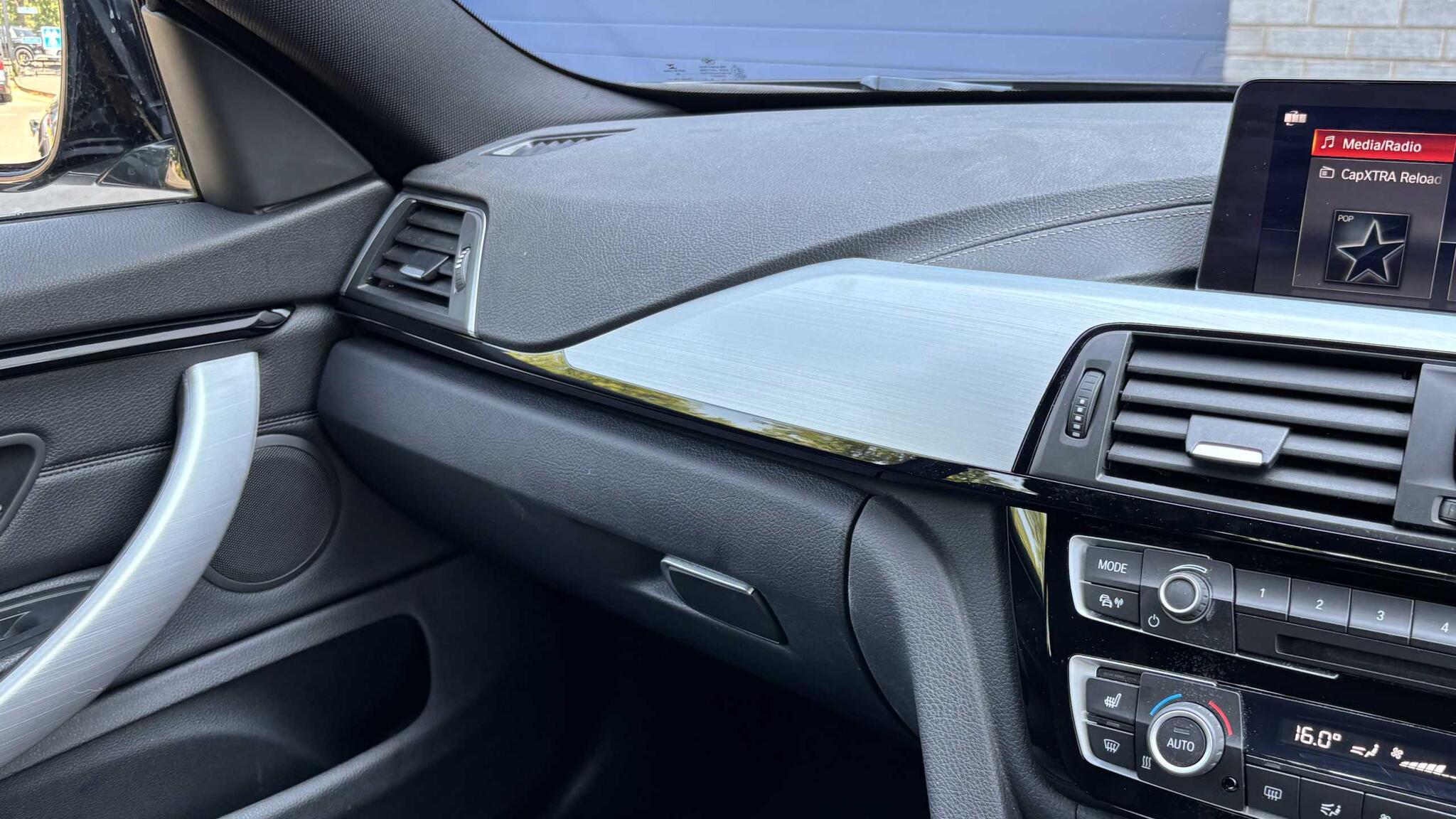 BMW 4 Series view 21