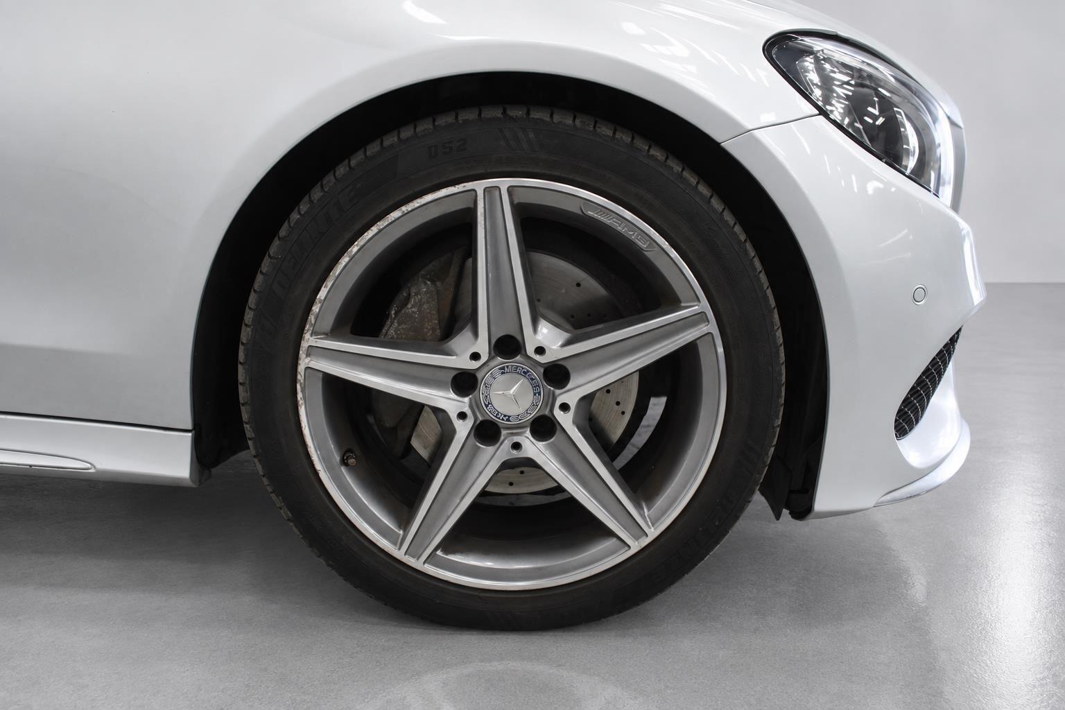 Mercedes-Benz C-Class view 53