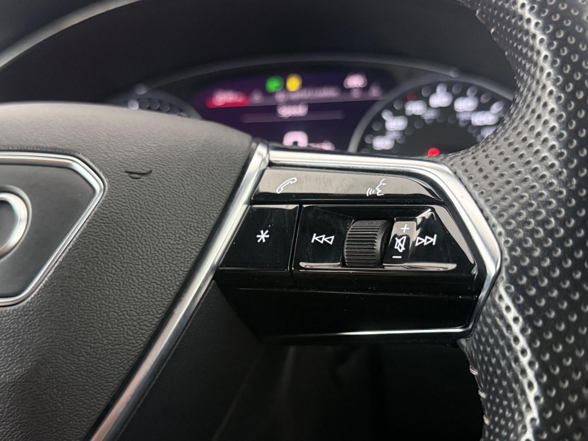 Audi A6 view 15