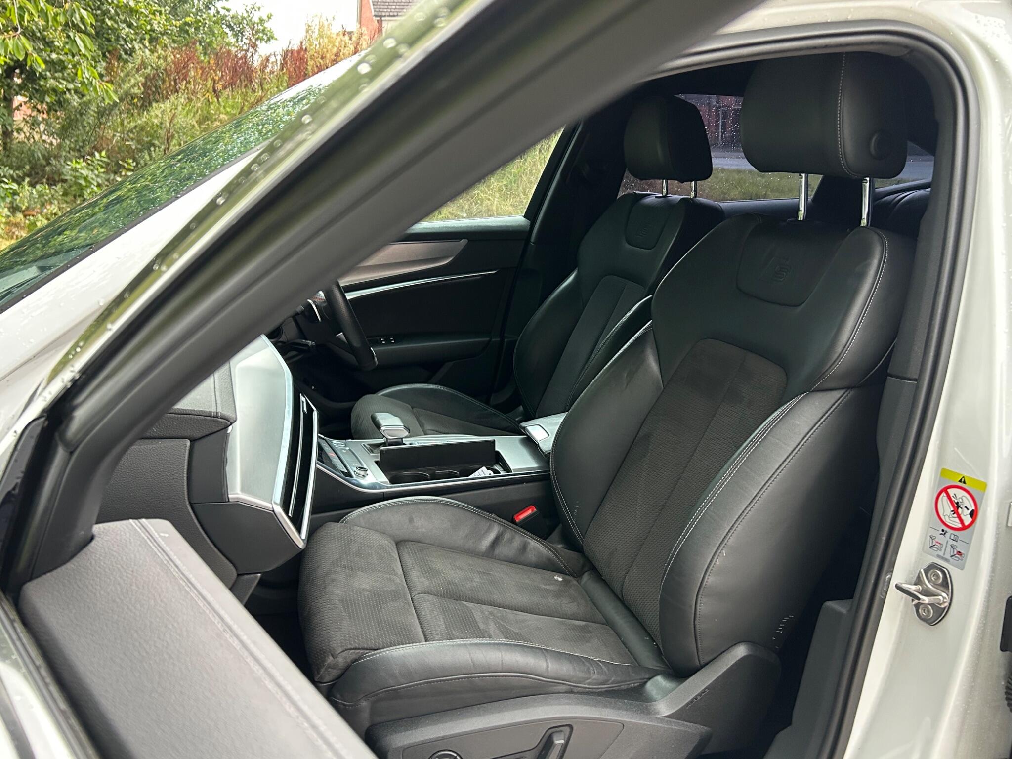 Audi A6 view 57