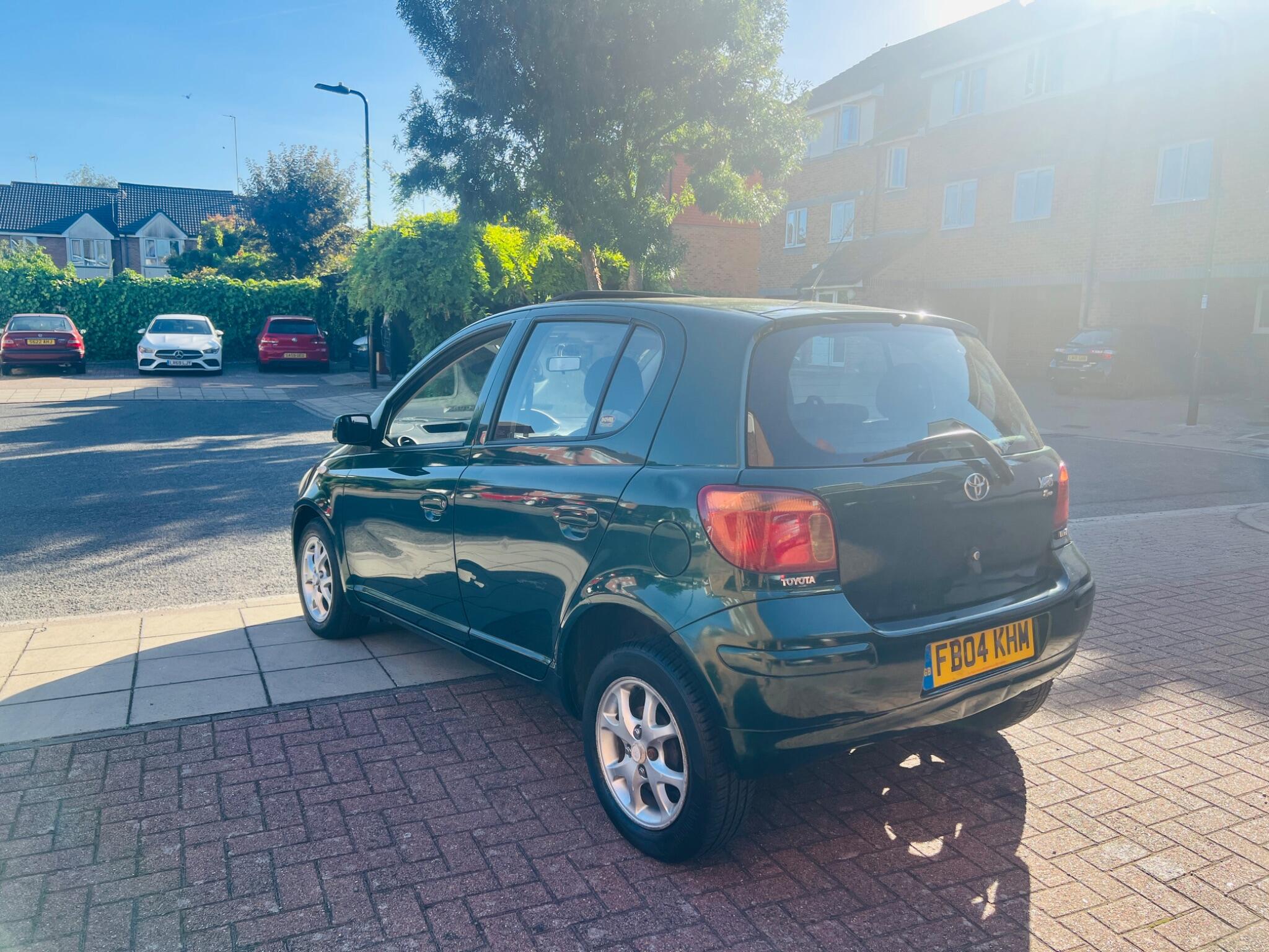 Toyota Yaris view 15