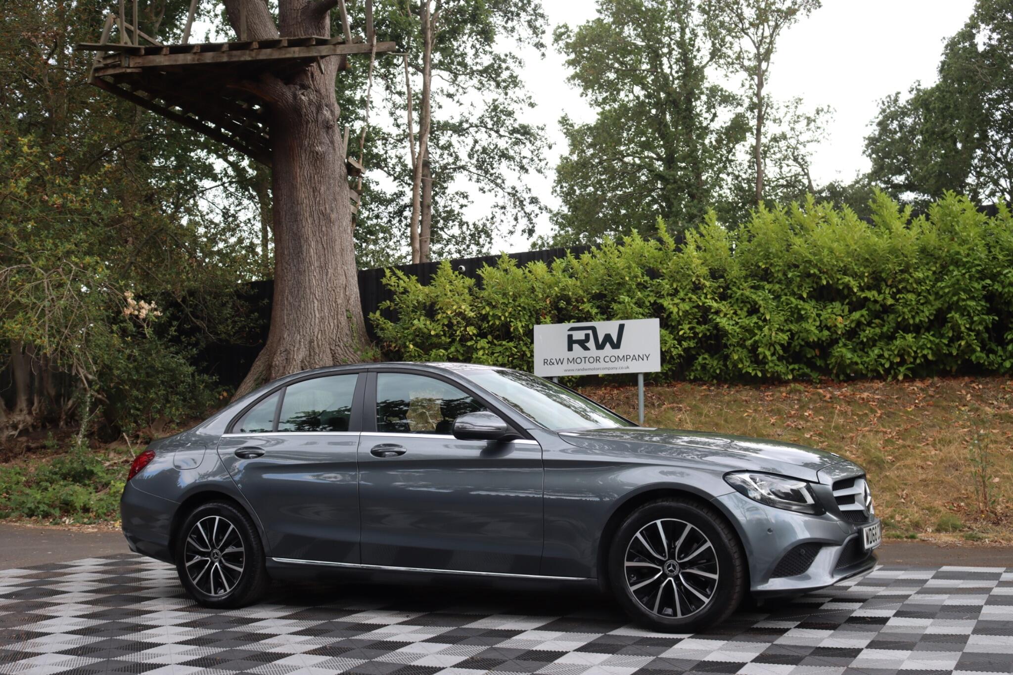 Mercedes-Benz C Class view 21