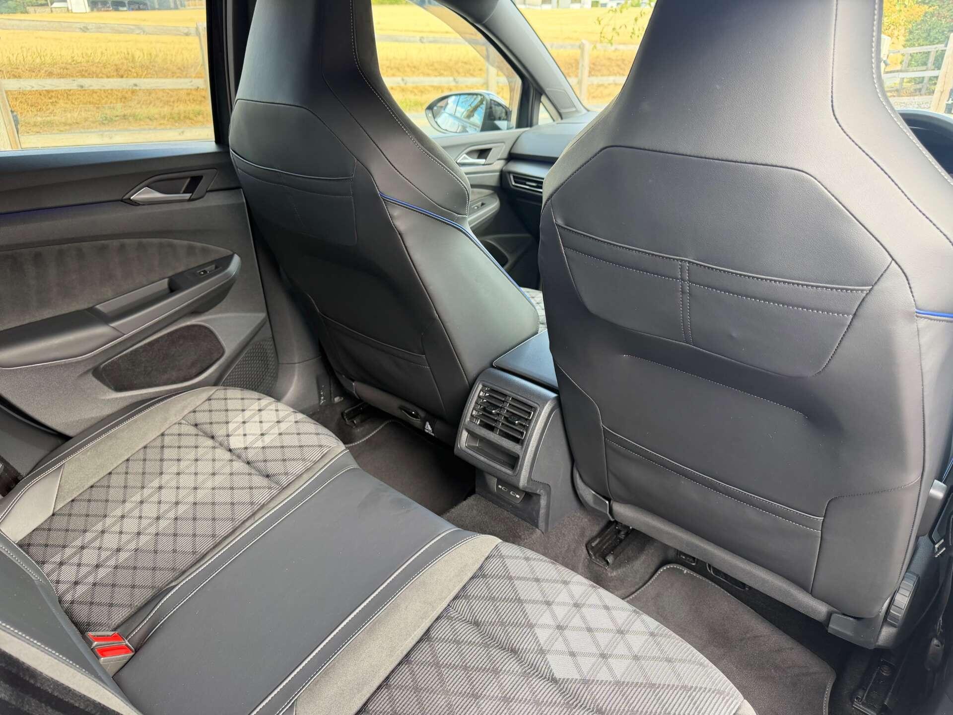 Volkswagen Golf view 15