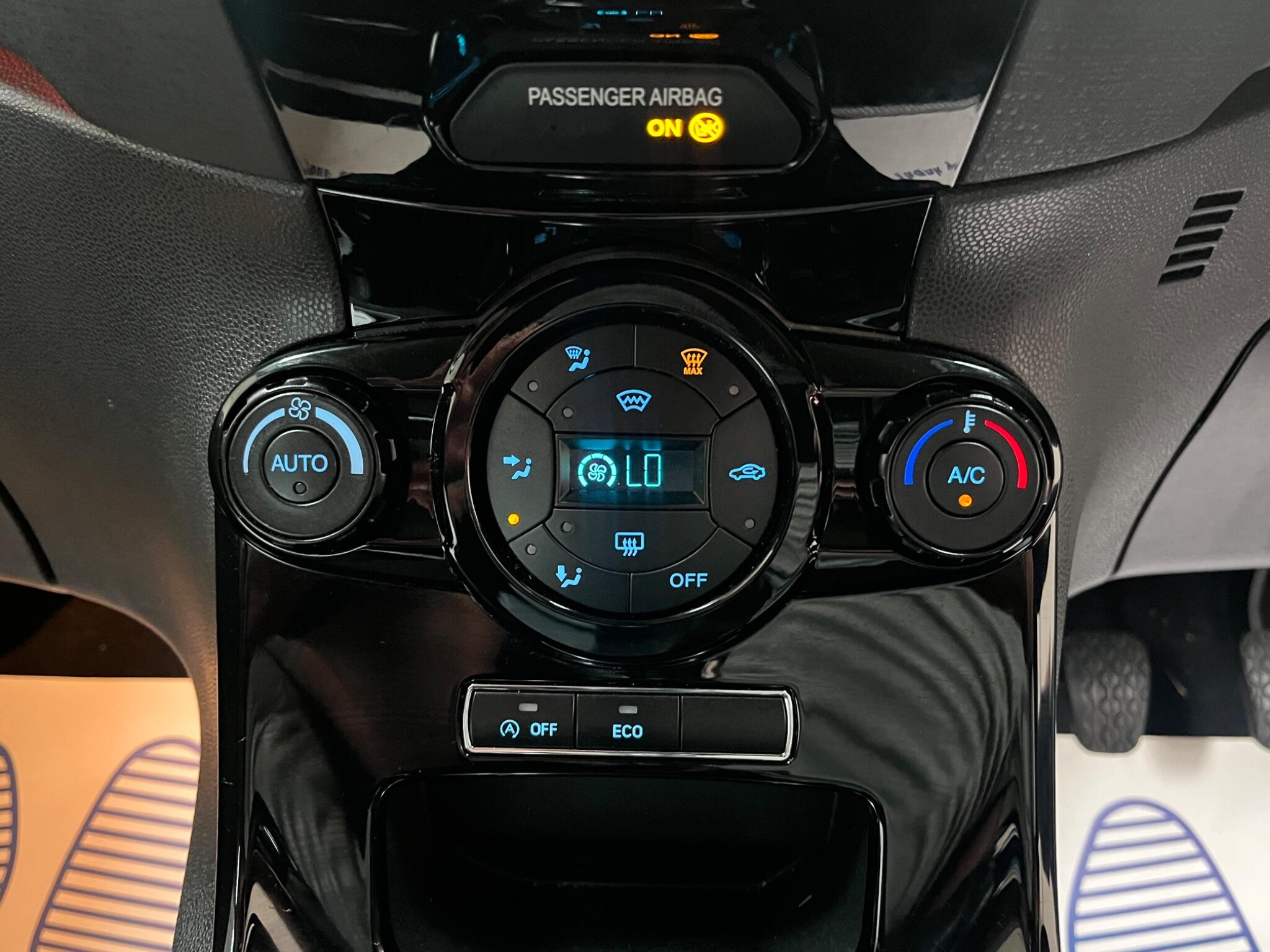 Ford Fiesta view 24