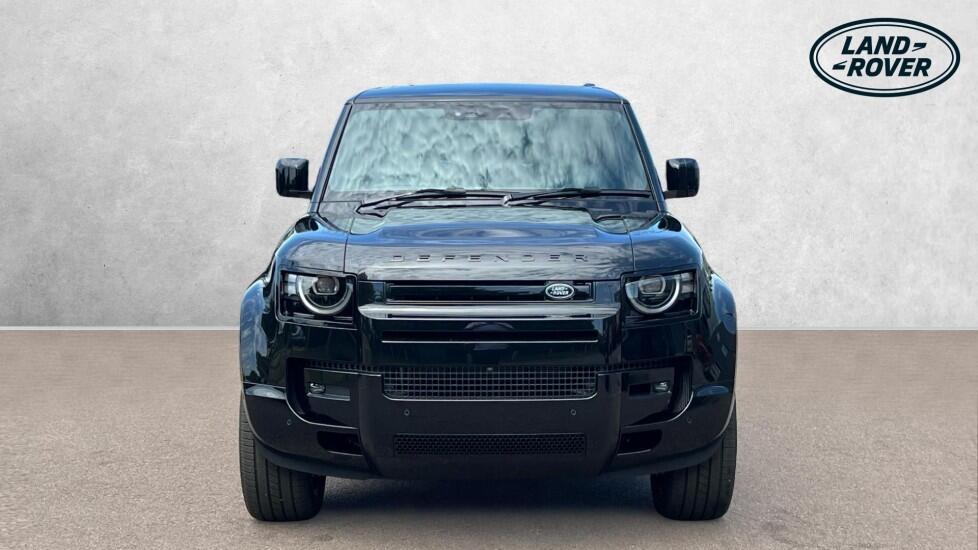 Land Rover Defender view 7