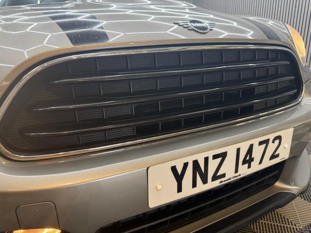 Mini Countryman view 29