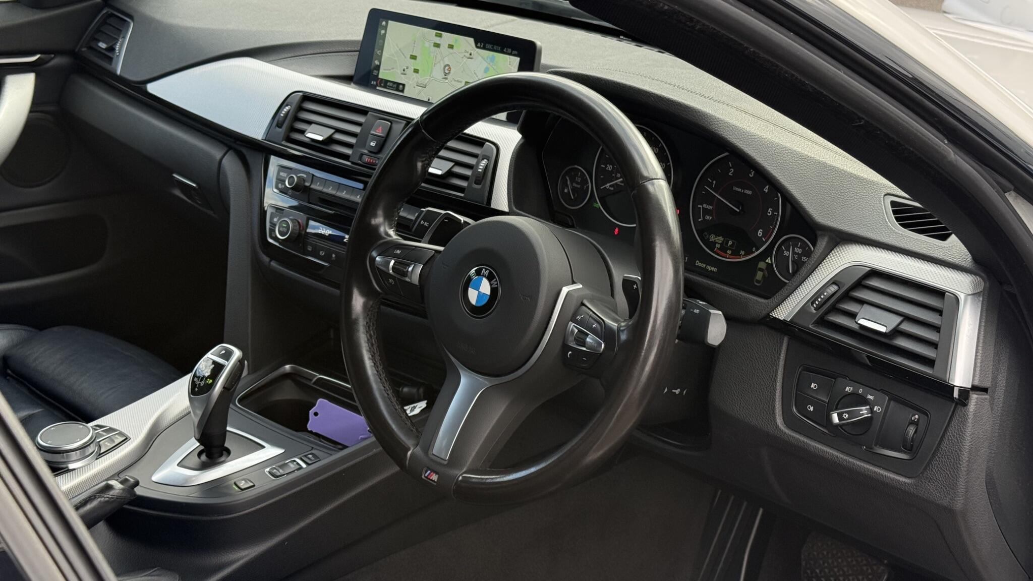 BMW 4 Series view 22