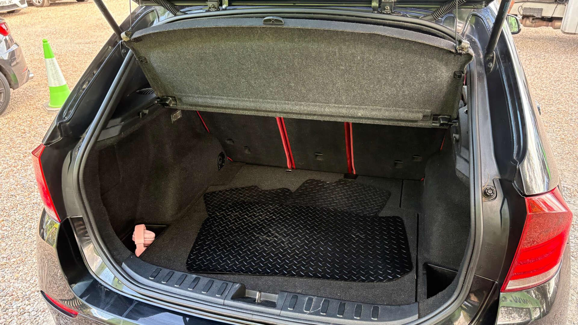 BMW X1 view 35