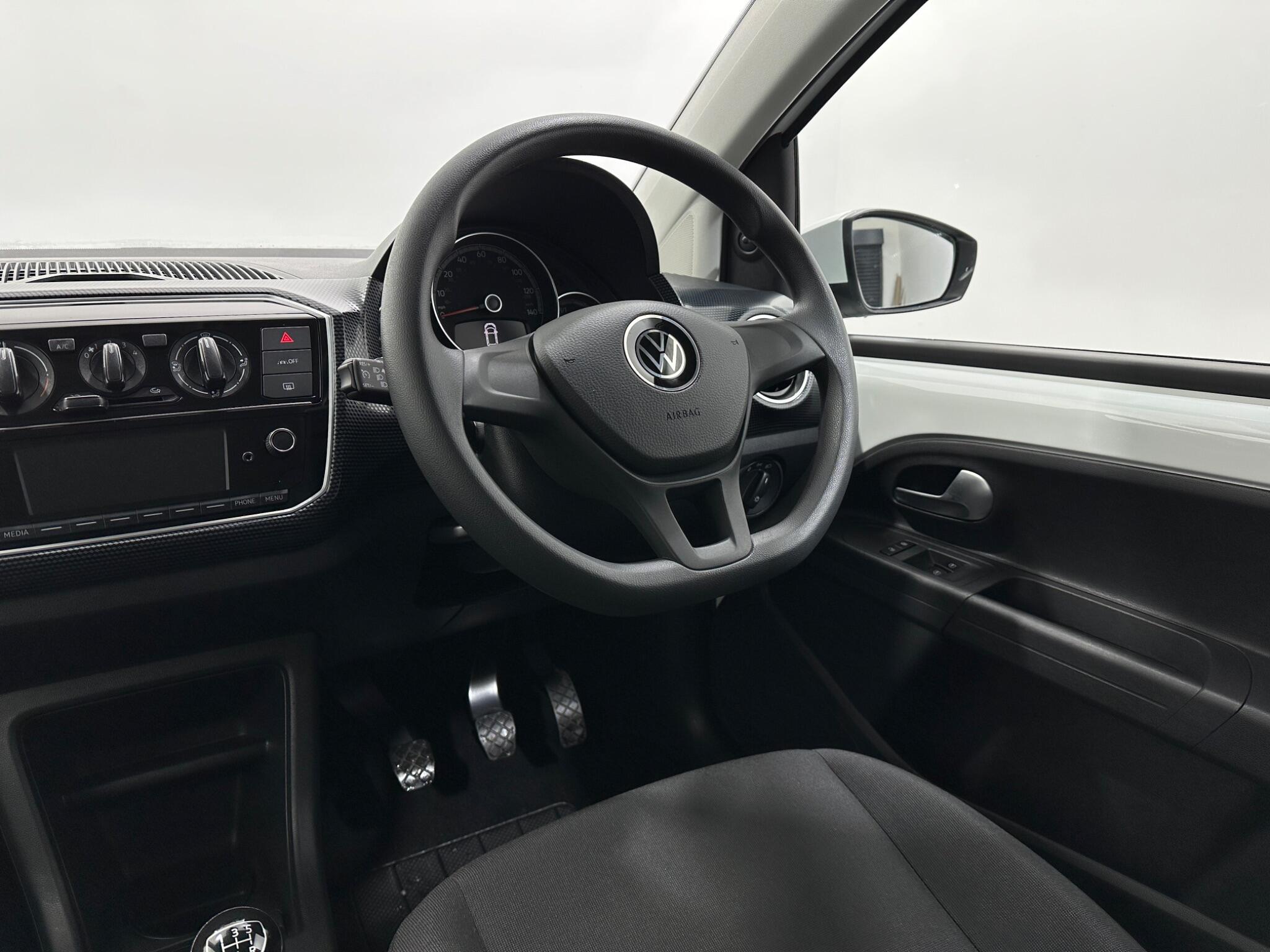 Volkswagen Up! view 11
