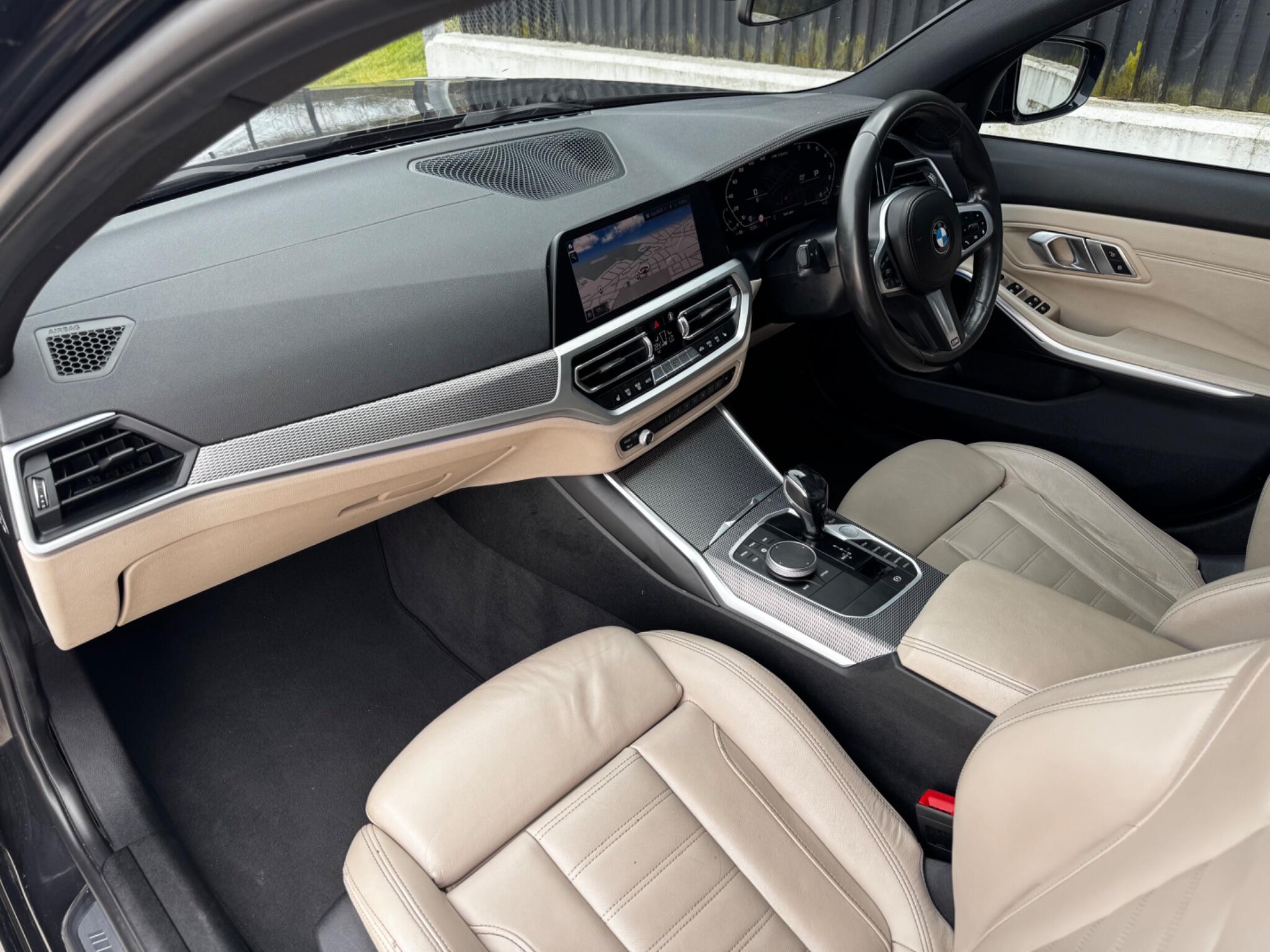 BMW 3 Series view 50