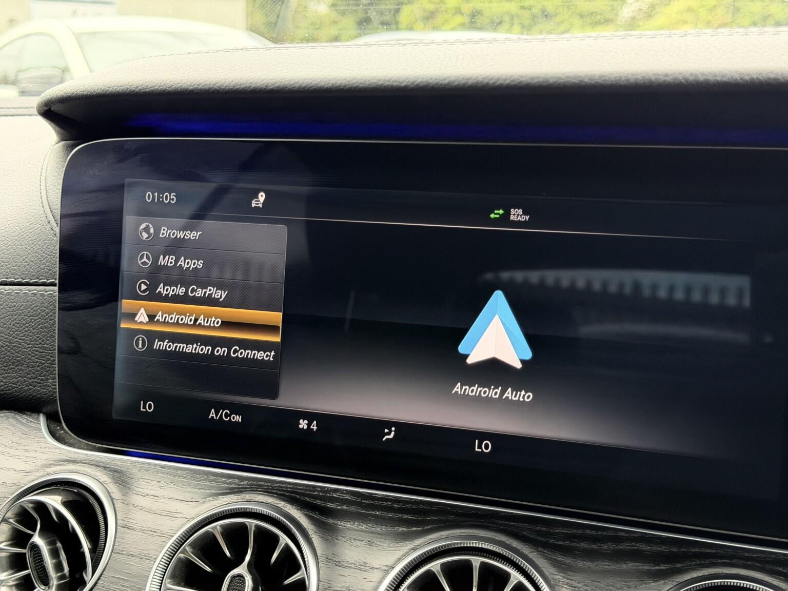 Mercedes-Benz E-Class view 21
